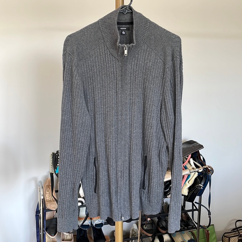 Alfani men’s zip up sweater